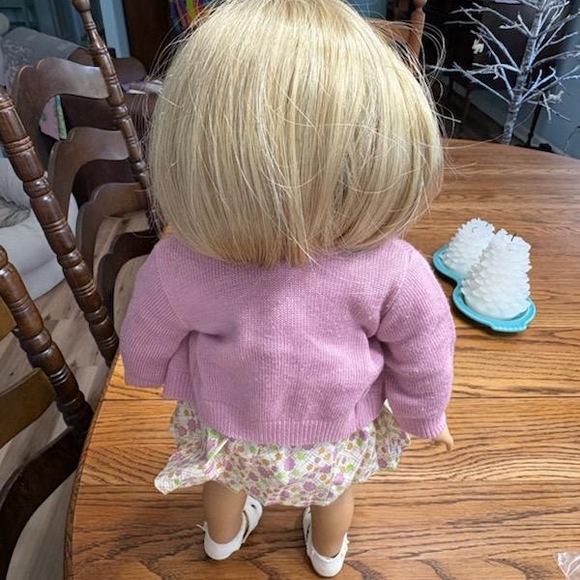 American Girl Kit doll with outfits; 2015, good used condition - Picture 4 of 5